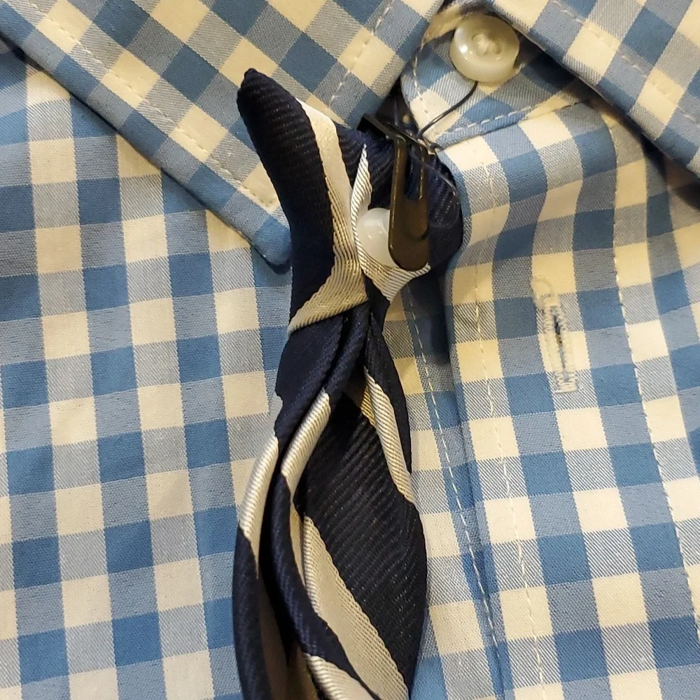 Tommy Hilfiger Dress Shirt And Tie - Picture 4 of 6